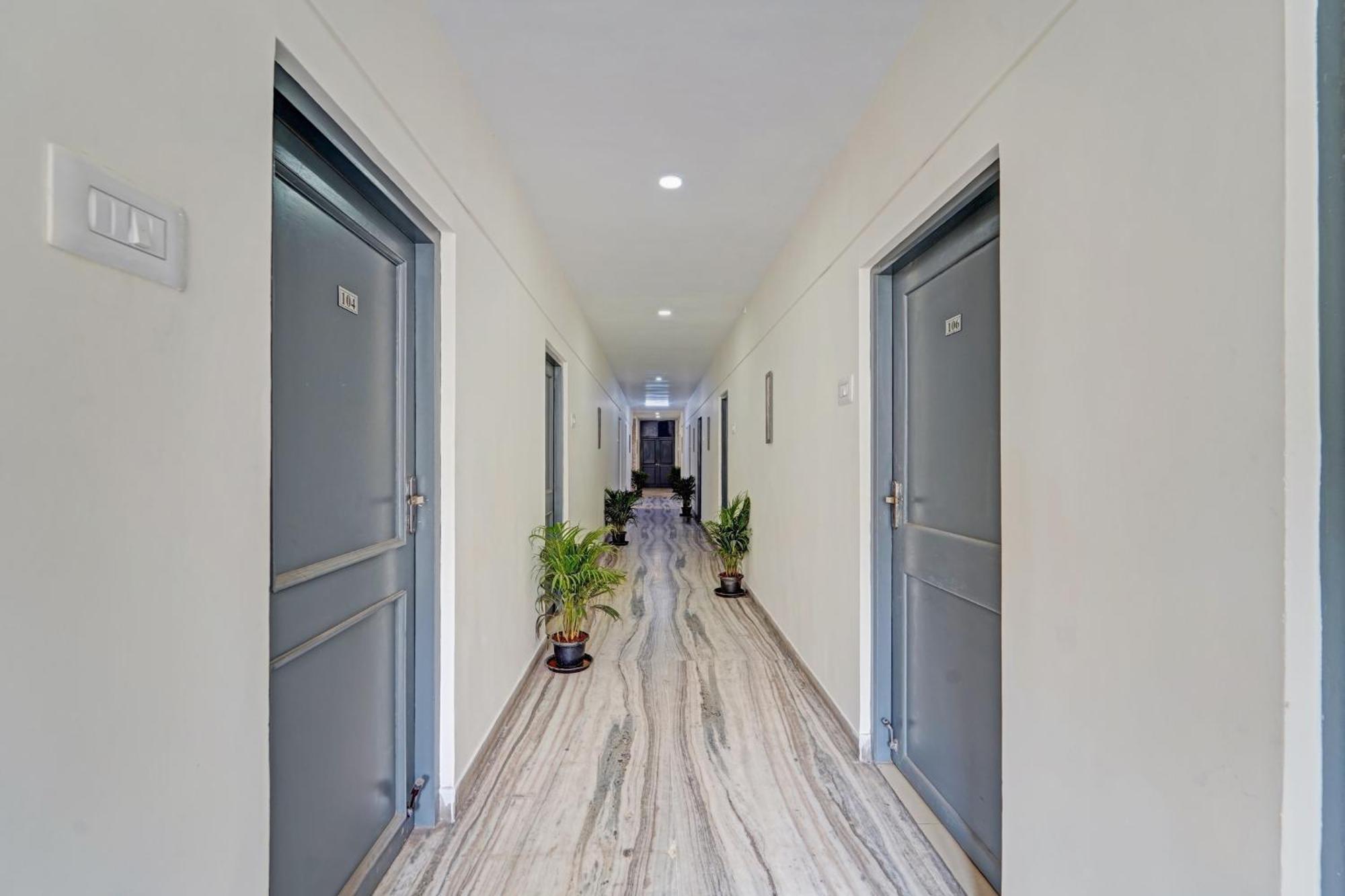 Super Townhouse G Silver Hotels Mount Road Chennai Luaran gambar
